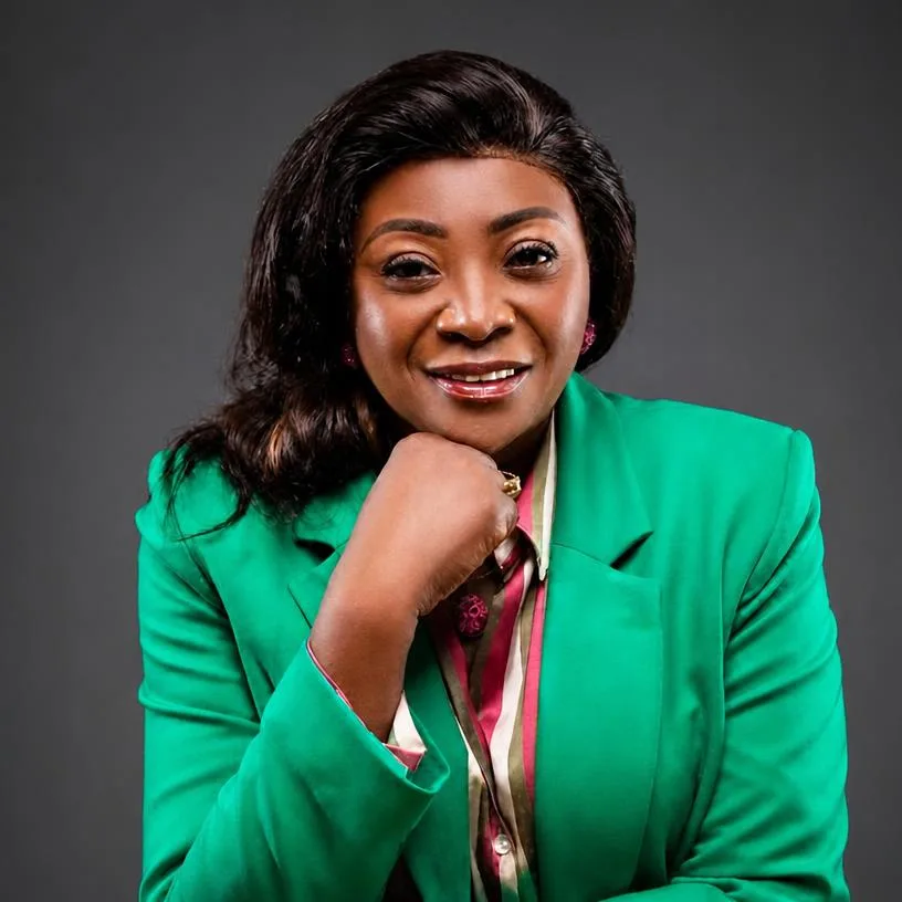 Portrait of Lety Endeley
